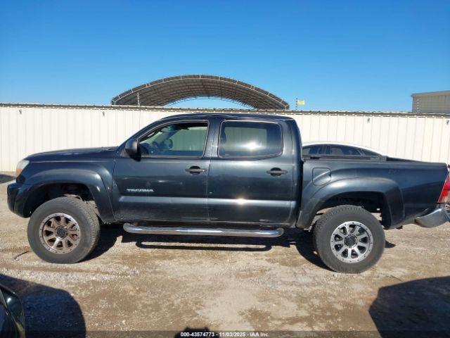 Toyota Tacoma Prerunner V6 Image 16