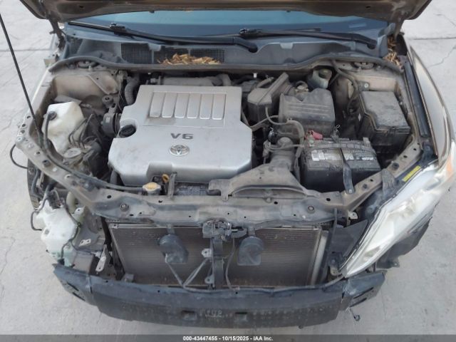 Toyota Venza Base V6 Image 9