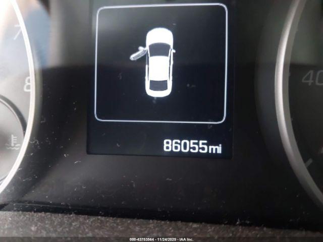 Hyundai ELANTRA Sport Image 13