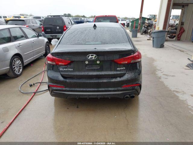Hyundai ELANTRA Sport Image 16