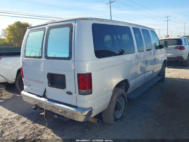 Ford E-350 Image 8