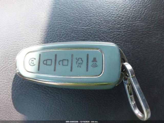 Ford Explorer Limited Image 7