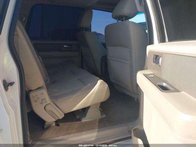 Ford Expedition Xlt Image 11