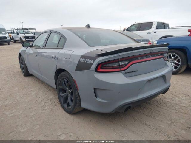 Dodge Charger Image 4