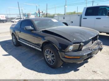  Salvage Ford Mustang