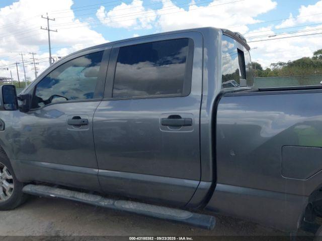 Nissan Titan Sv Diesel Image 10