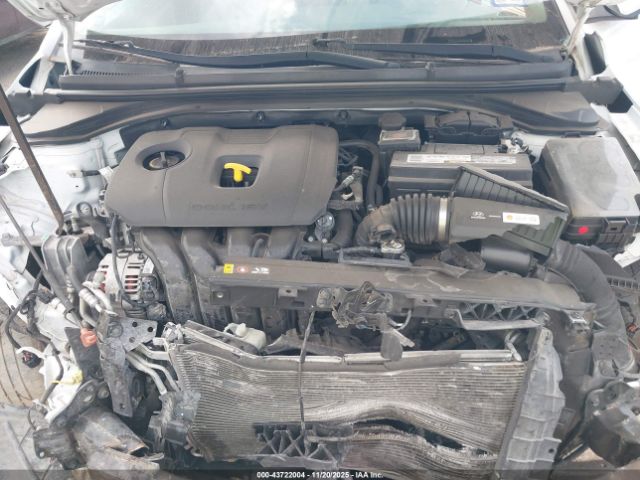 Hyundai ELANTRA Se Image 15
