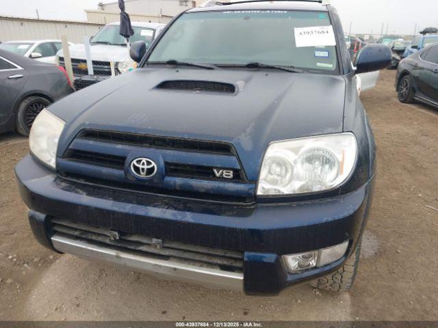 Toyota 4Runner Image 14