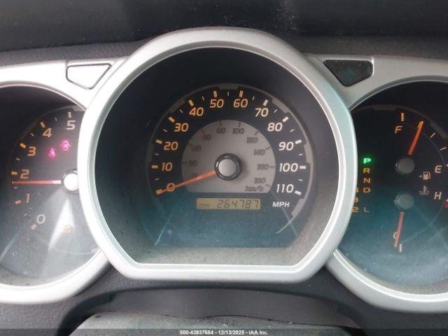 Toyota 4Runner Image 8