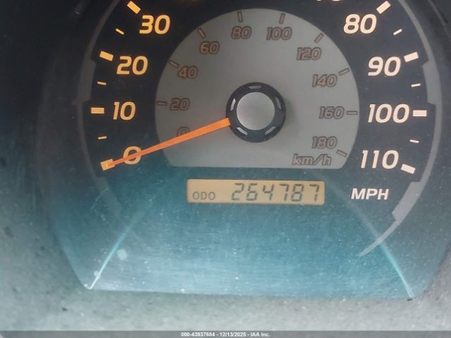 Toyota 4Runner Image 13