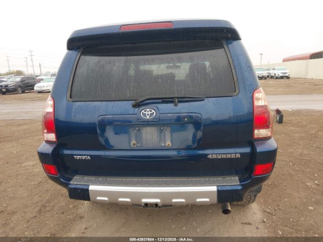Toyota 4Runner Image 15