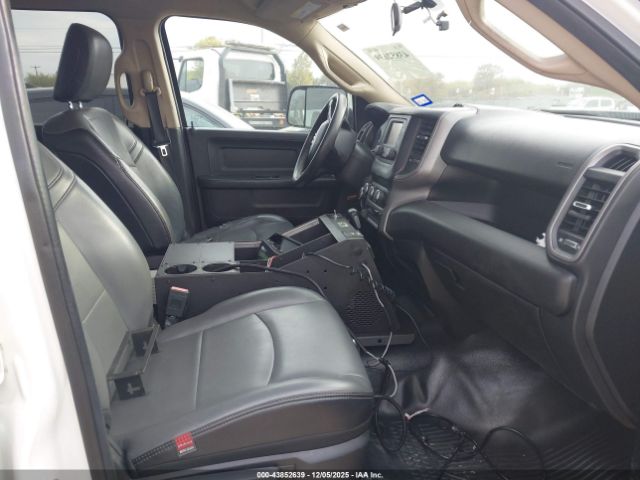 Ram 2500 Tradesman  4x2 8' Box Image 9