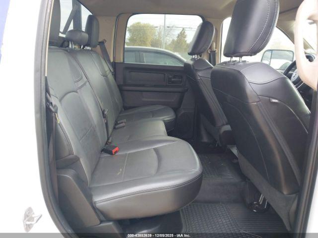 Ram 2500 Tradesman  4x2 8' Box Image 11