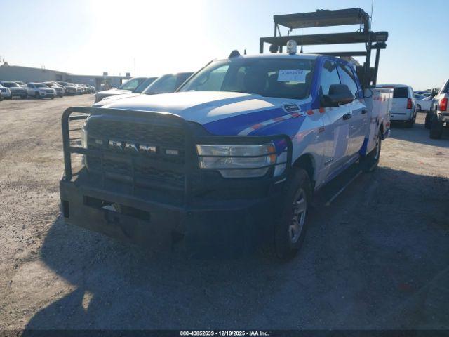 Ram 2500 Tradesman  4x2 8' Box Image 16