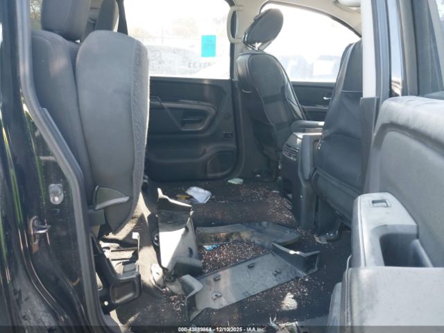 Nissan Titan Sv Image 7