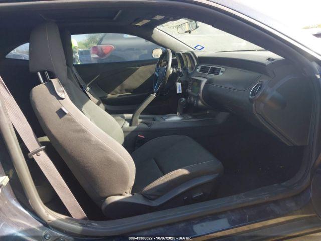 Chevrolet Camaro 1lt Image 13