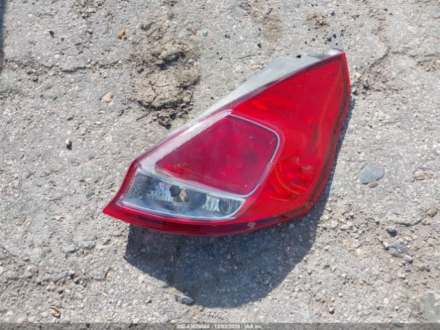 Ford Fiesta Se Image 16