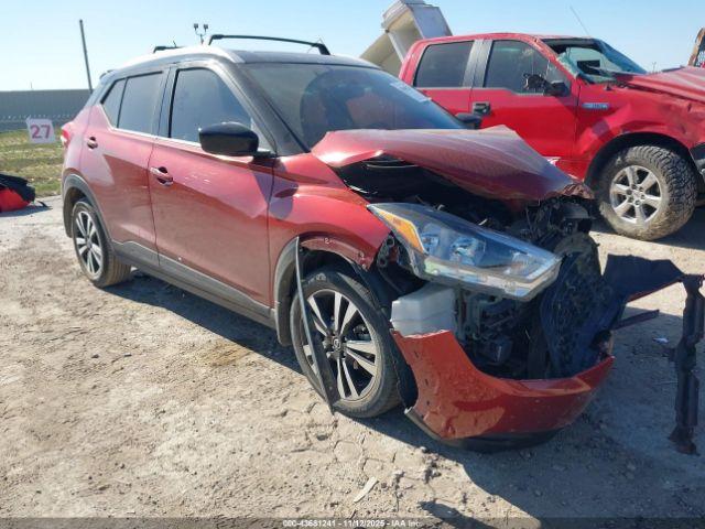  Salvage Nissan Kicks