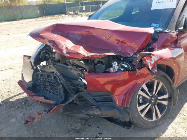 Nissan Kicks Sv Image 4