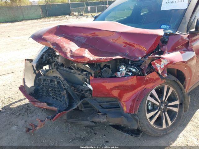 Nissan Kicks Sv Image 4