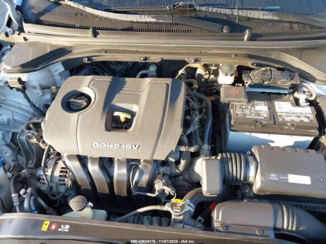 Hyundai ELANTRA Sel Image 10