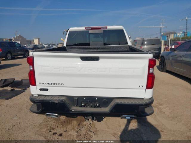 Chevrolet Silverado 1500 4wd  Short Bed Lt Trail Boss Image 2
