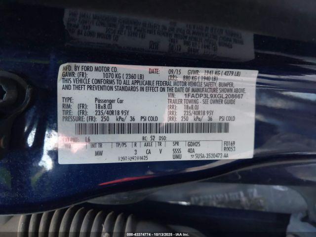 Ford Focus St Image 6