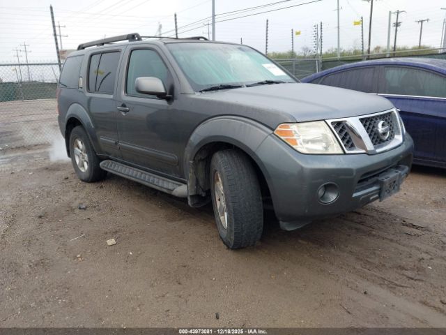 Nissan Pathfinder Se Image 1