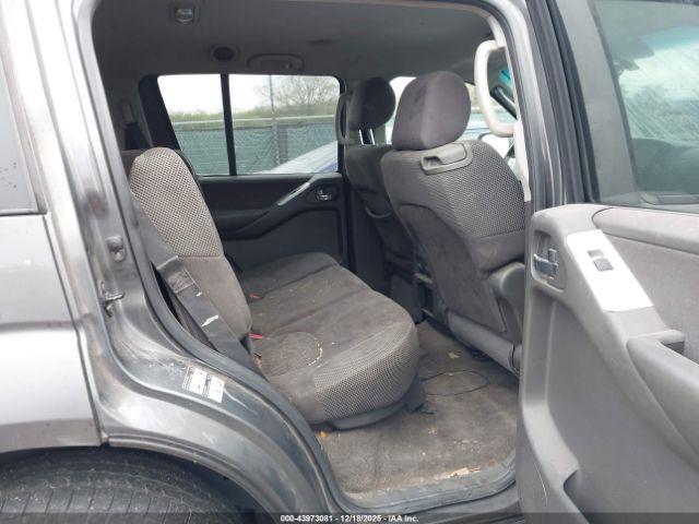 Nissan Pathfinder Se Image 7