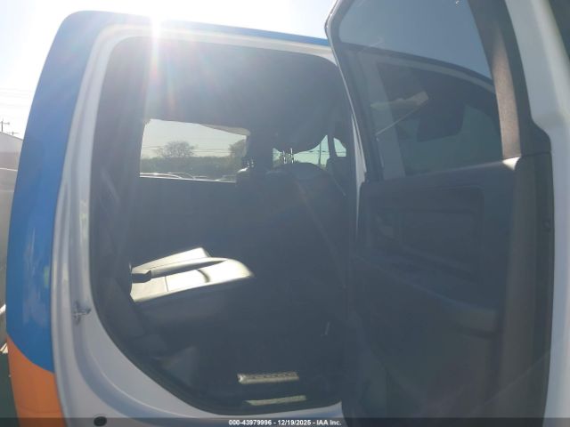 Ram 2500 Tradesman  4x2 8' Box Image 8