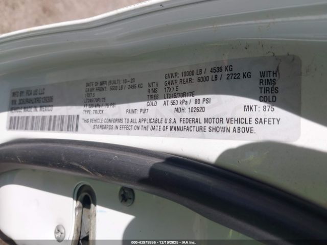 Ram 2500 Tradesman  4x2 8' Box Image 18