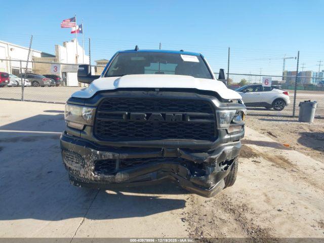 Ram 2500 Tradesman  4x2 8' Box Image 13
