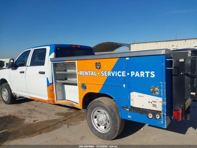 Ram 2500 Tradesman  4x2 8' Box Image 17