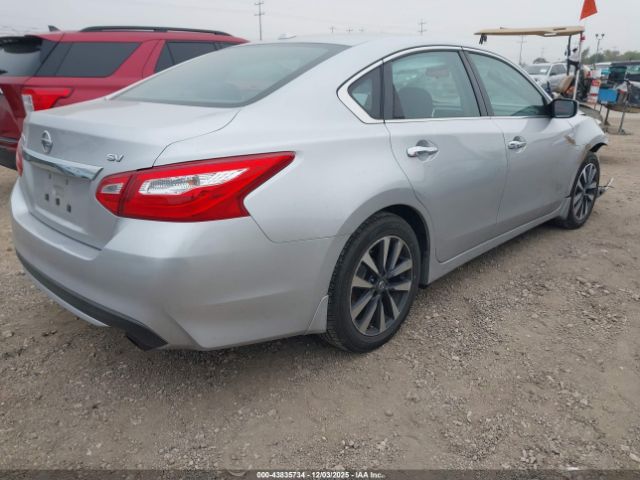 Nissan Altima 2.5 Sv Image 10