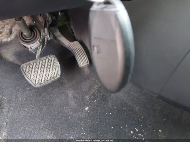 Nissan Altima 2.5 Sv Image 3