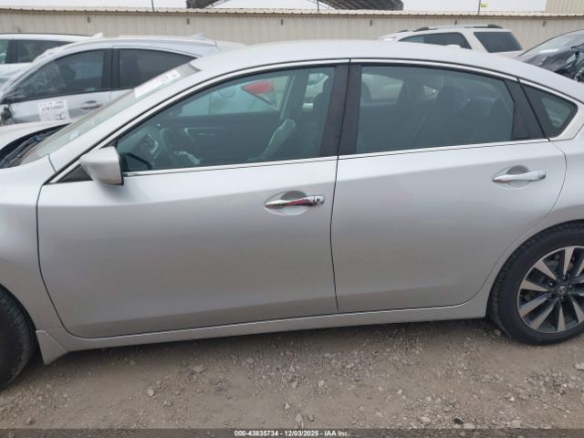 Nissan Altima 2.5 Sv Image 6