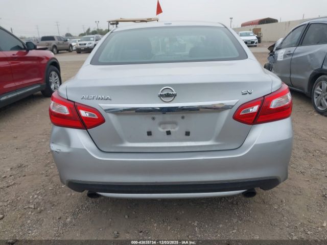 Nissan Altima 2.5 Sv Image 11