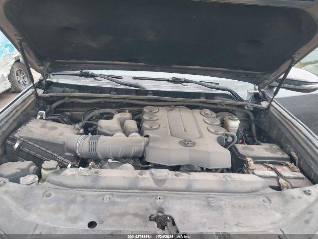 Toyota 4Runner Sr5 Premium Image 12