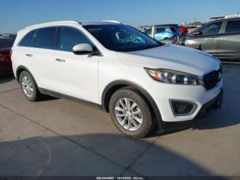  Salvage Kia Sorento