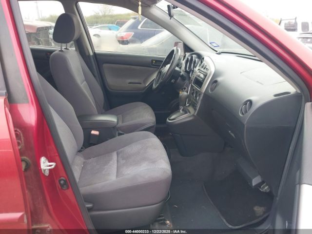 Pontiac Vibe Image 5