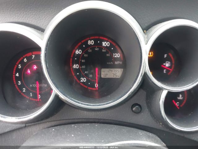 Pontiac Vibe Image 10