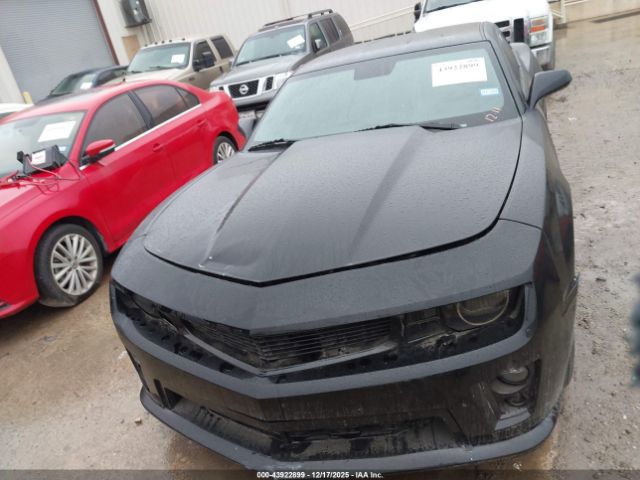 Chevrolet Camaro 2ss Image 2