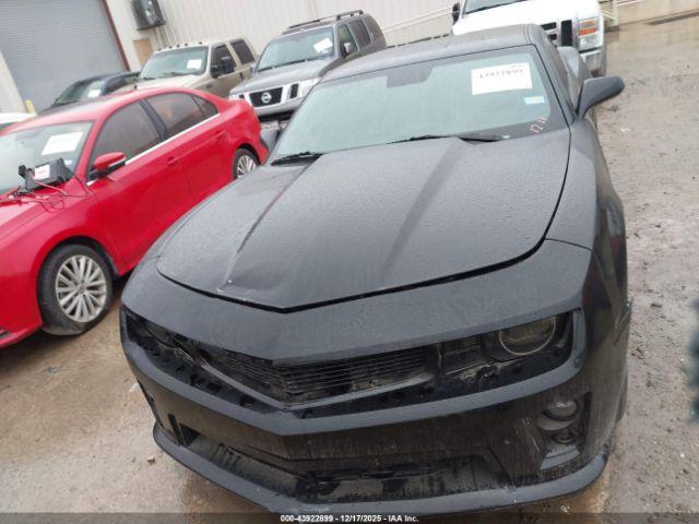 Chevrolet Camaro 2ss Image 2