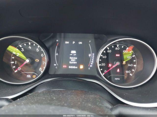 Jeep Compass Altitude Fwd Image 10