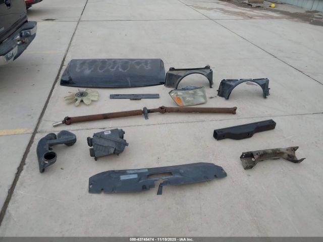 Chevrolet Silverado 1500 Ls Image 19