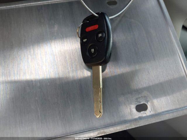 Honda Accord 2.4 Lx-p Image 11