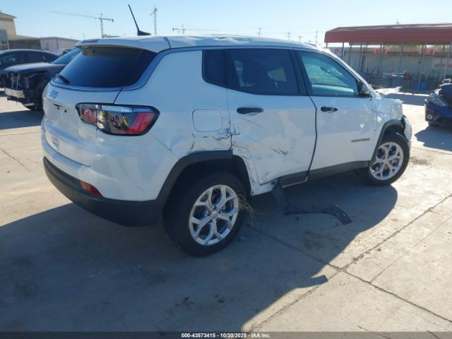 Jeep Compass Sport 4x4 Image 11