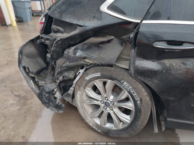 Ford Edge Titanium Image 11