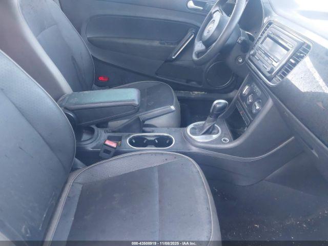 Volkswagen Beetle 1.8t Fleet Edition Image 3