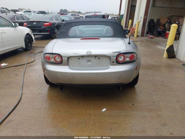 Mazda MX-5 Miata Grand Touring Image 14